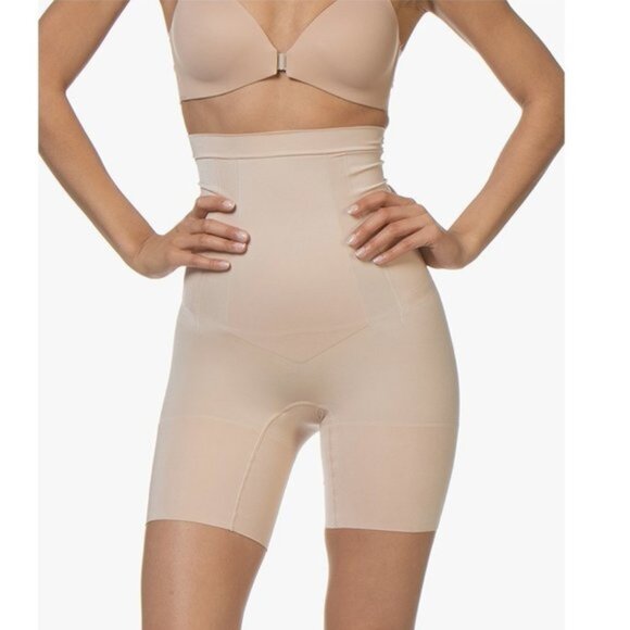 Spanx Shapewear OnCore High-Waist Short - Picture 1 of 9